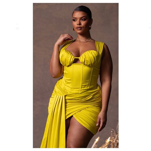 PrettyLittleThing Chartreuse Constructed Satin Ruched Bust Corset NWT - Picture 3 of 5